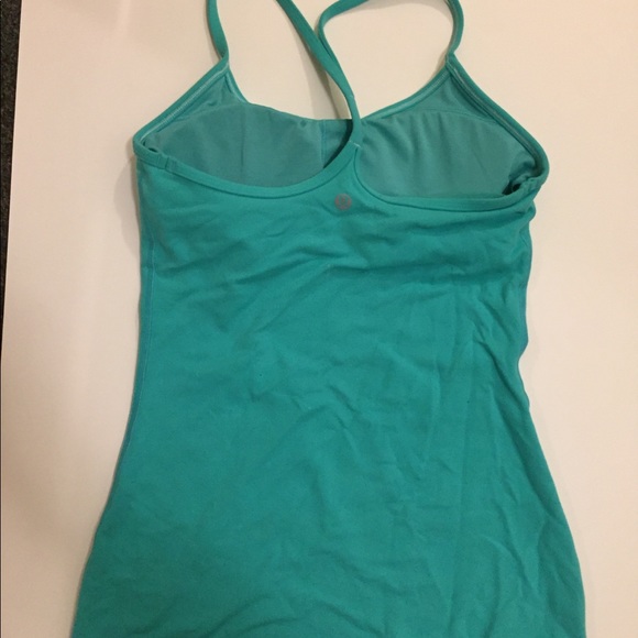Lululemon Y tank - Picture 2 of 3